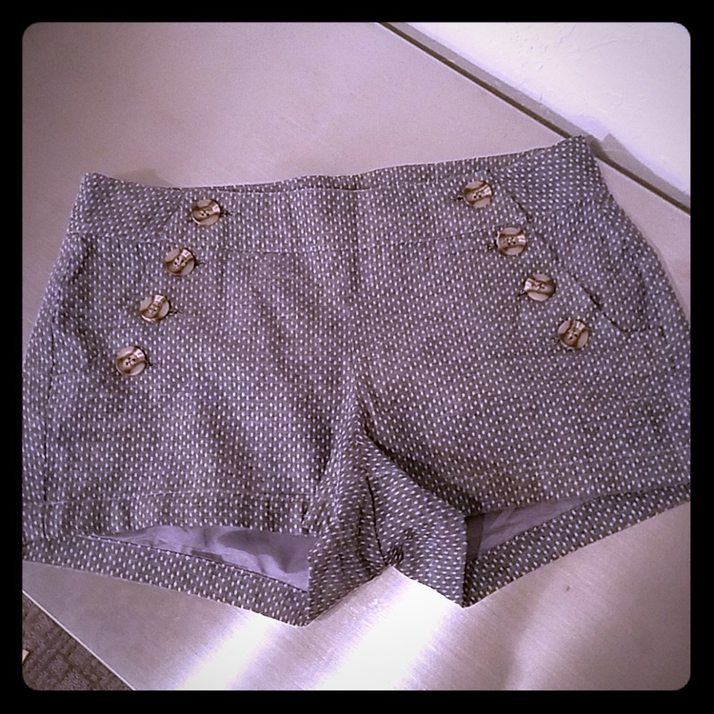 Life In Progress button Front shorts xs Sailor